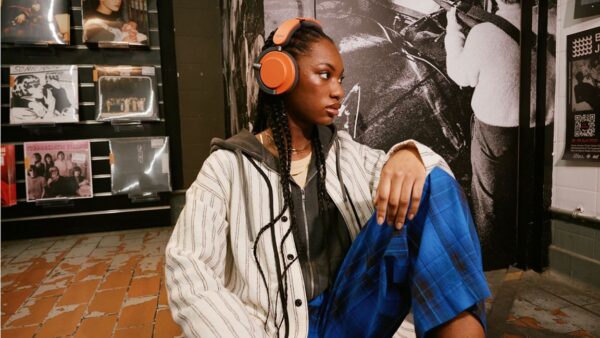 Dyson OnTrac™ noise cancelling headphones Ceramic Cinnabar